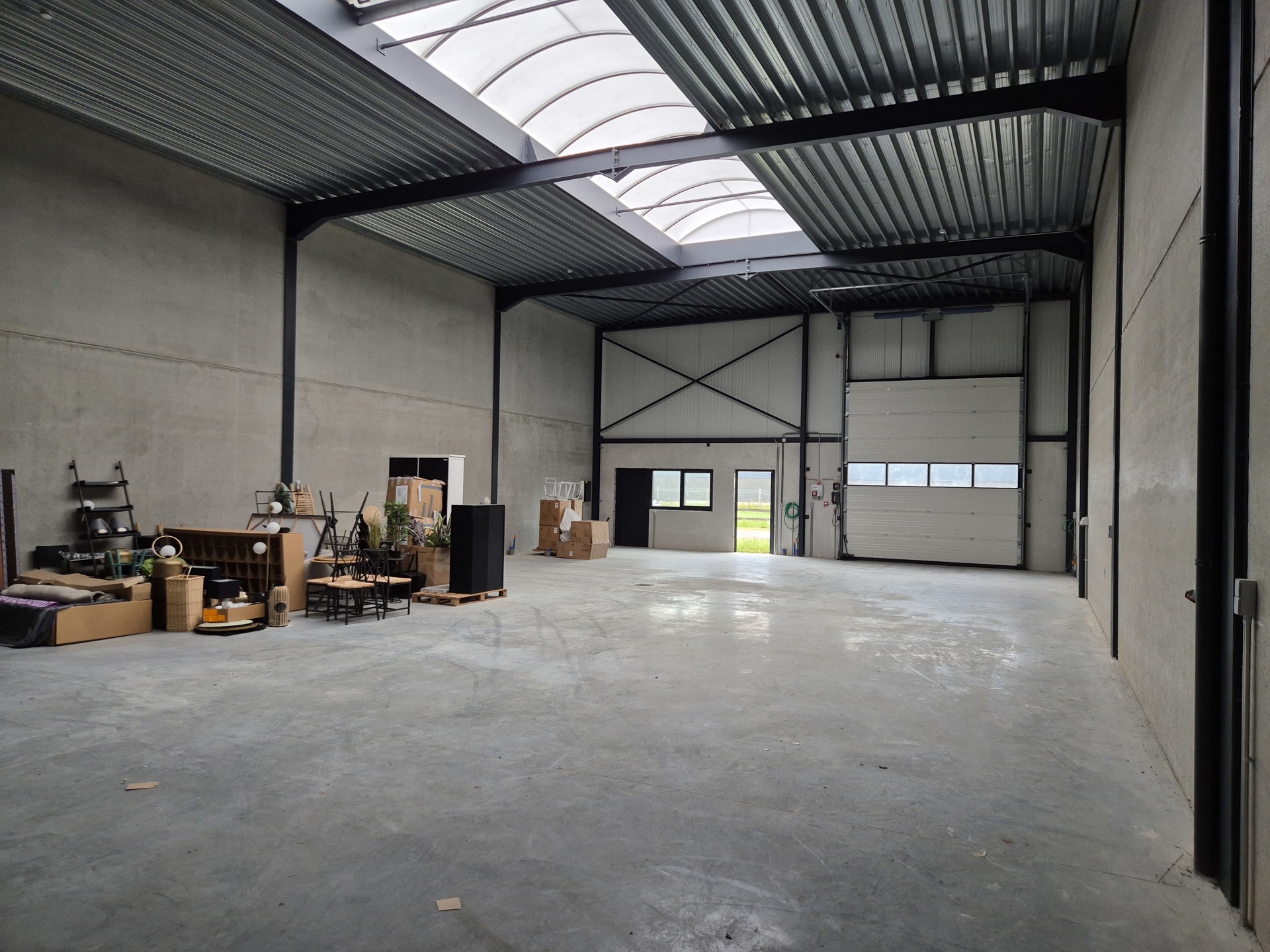 TE KOOP: recente KMO-unit van 288m² - foto 3