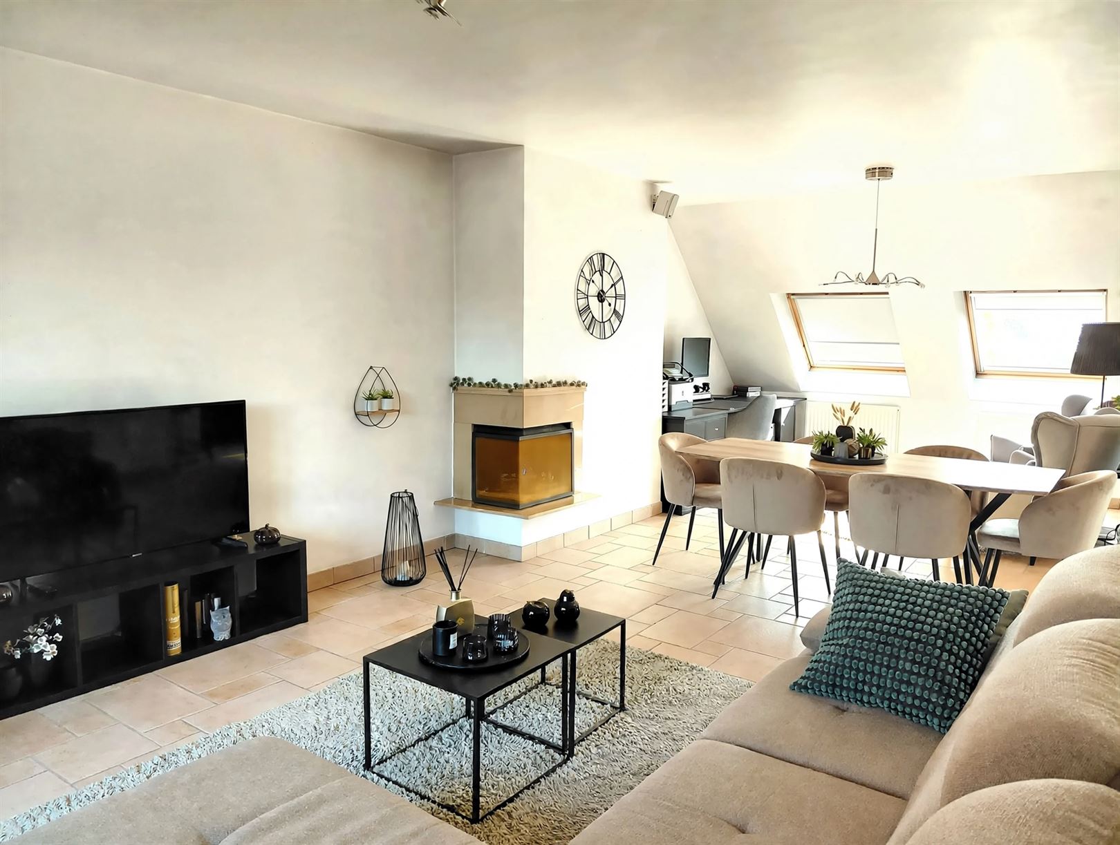 app. sous toit - photo 2