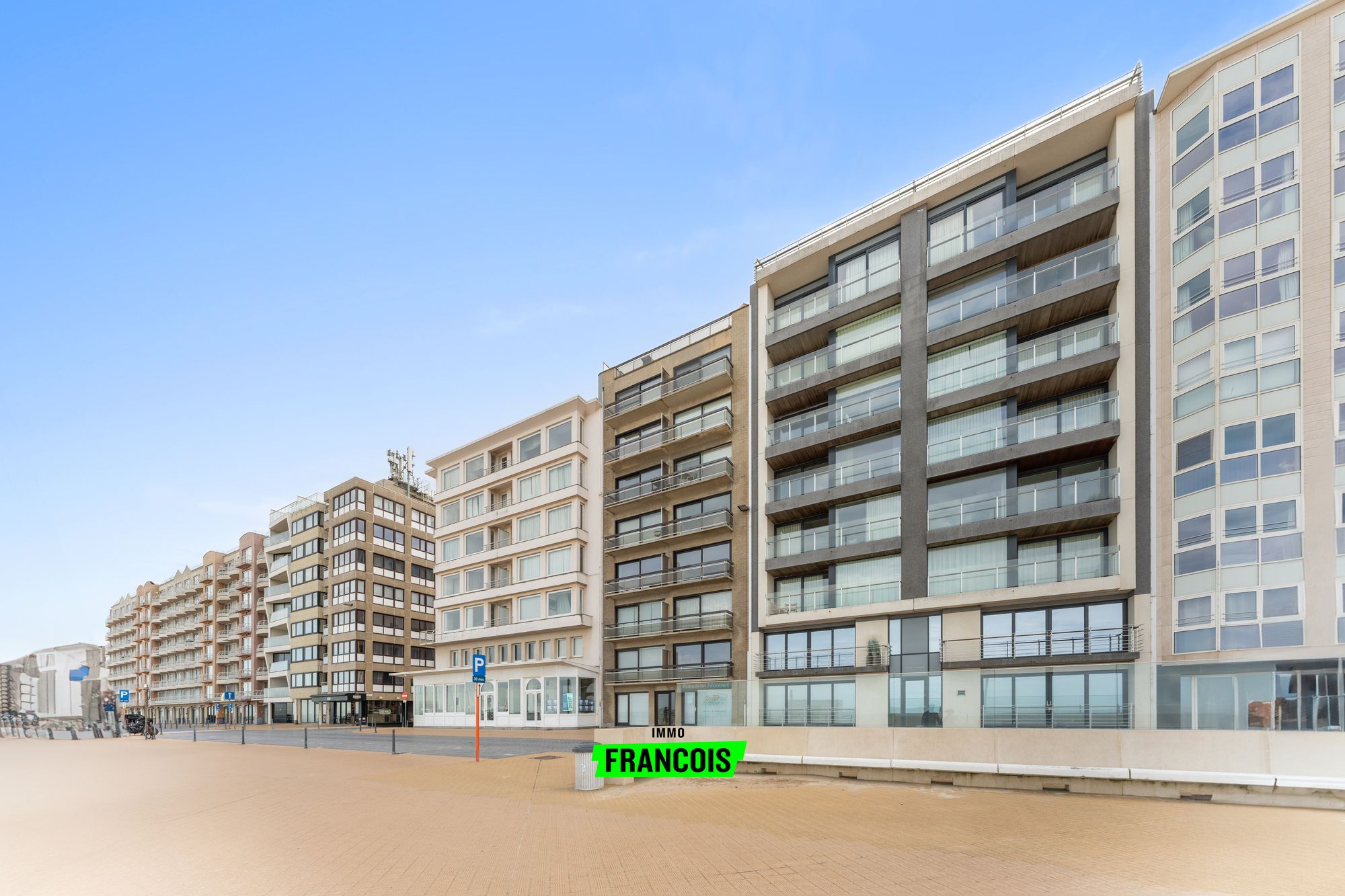 Prachtig gerenoveerd appartement met frontaal zeezicht te Mariakerke, Oostende - foto 2