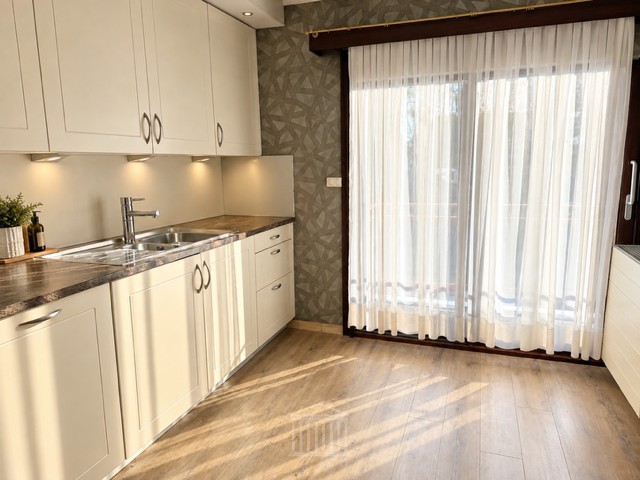 EXCLUSIEF APPARTEMENT met GROOT ZONNETERRAS OP EEN TOPLIGGING - foto 5