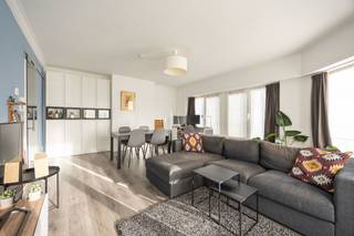 Licht en ruim hoekappartement (85m²) met o.a. EPC B-label (187 kWh/m²), terras op plat dak, conforme elektriciteit en ruime slaapkamer (20m²)...