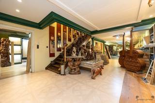 Uniek royaal handelshuis in centrum Antwerpen Deze prachtige galerijwoning bevindt zich op een absolute toplocatie. Door de centrale ligging geniet...