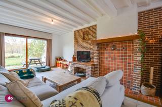 Charmante woning met 2 slaapkamers & prachtig uitzicht in Kampenhout Deze halfopen bebouwing combineert comfortabel wonen met een praktische en...