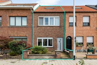 Deze woning werd recentelijk gemoderniseerd en is volledig instapklaar. De woning is gelegen in de nieuw heraangelegde Matenstraat, waardoor u...