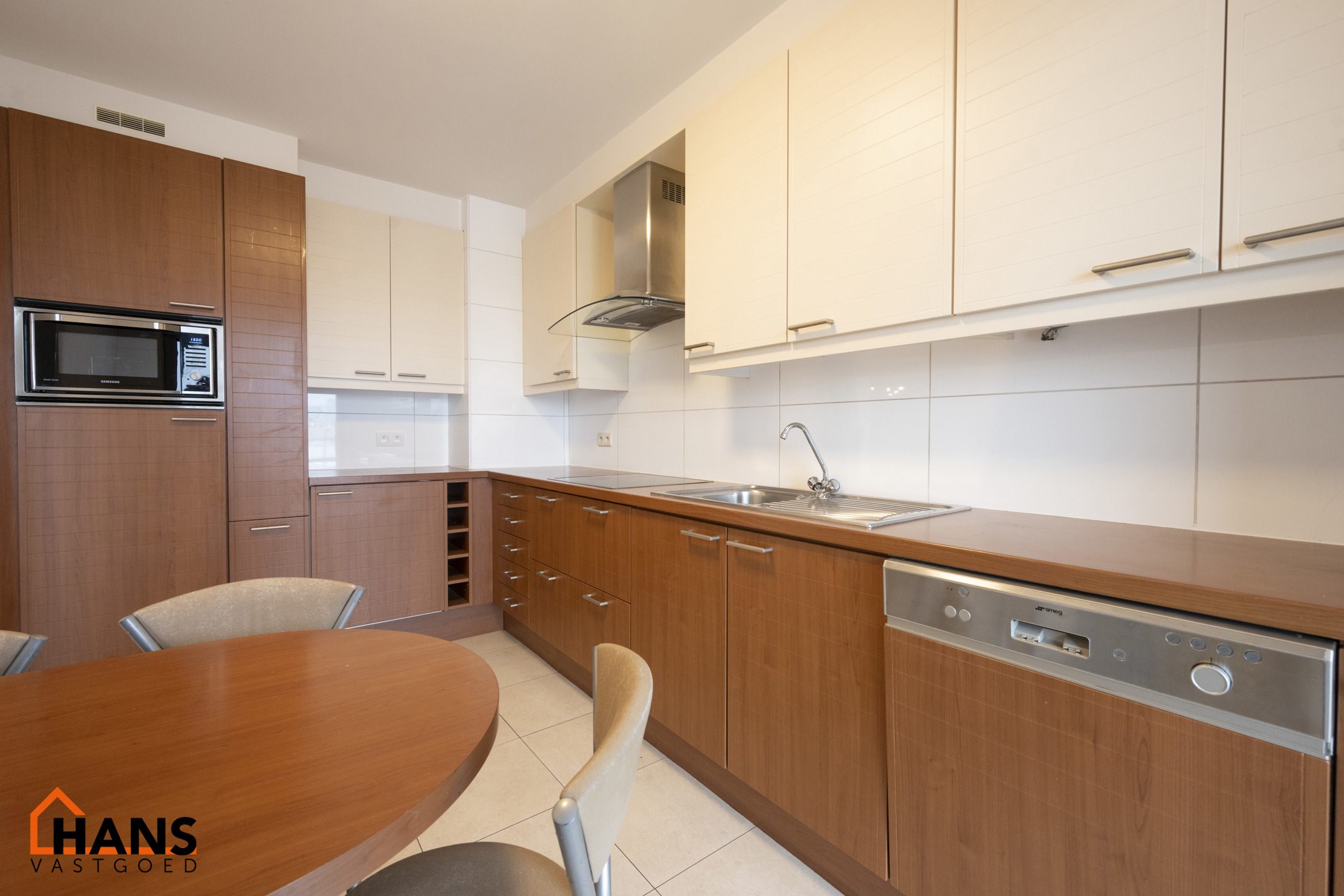 Tof appartement op de 4de verdieping met lift. - foto 4