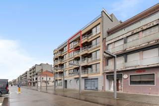 Droom jij van wonen in een stijlvol, perfect afgewerkt appartement met twee slaapkamers, twee badkamers én een adembenemend uitzicht?Dan is dit...