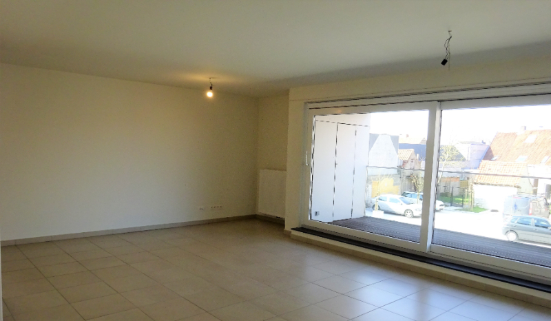 Leuk en lichtrijk appartement met 2 slaapkamers, parking en terras - foto 4