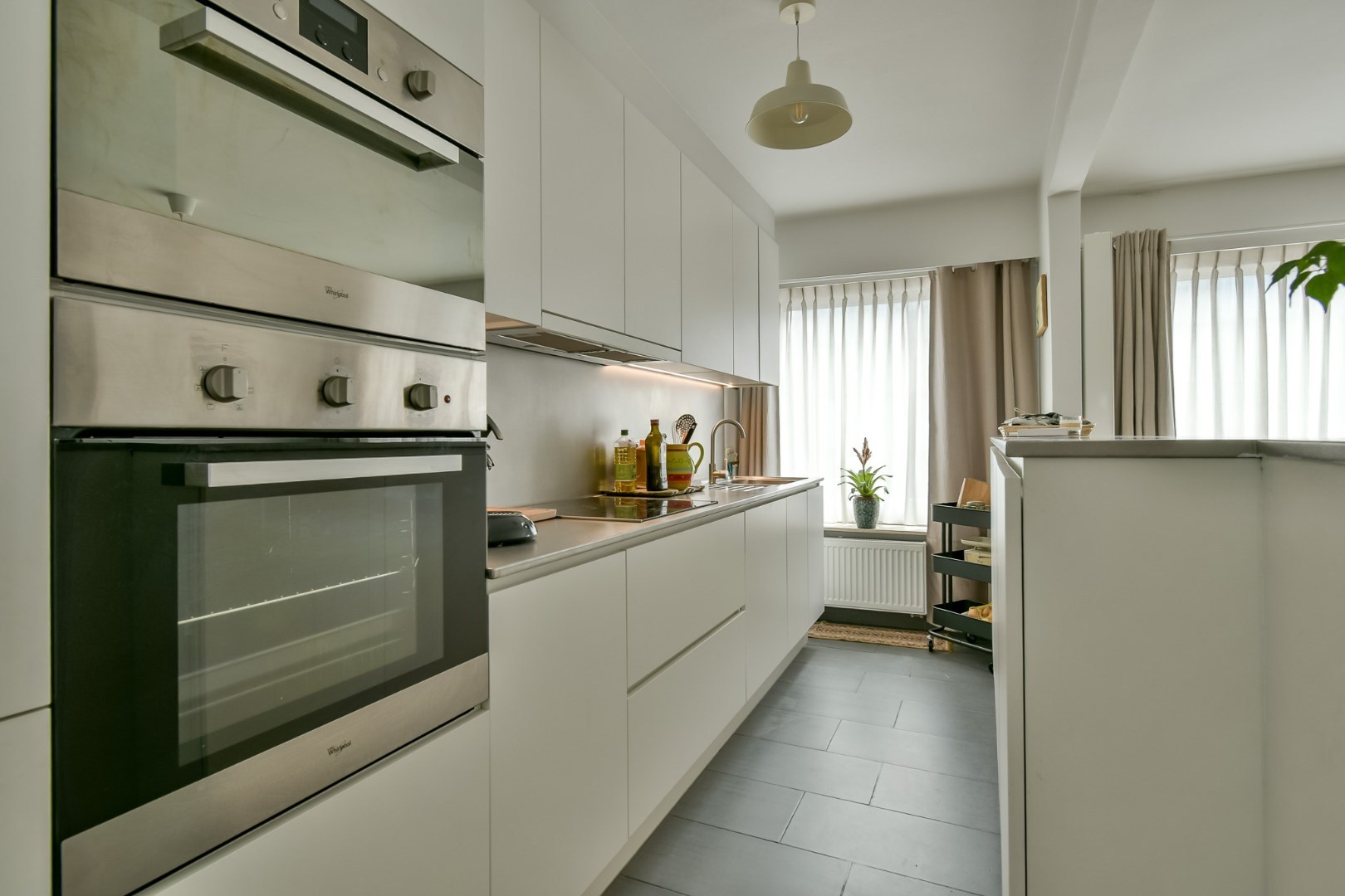 Instapklaar en lichtrijk appartement in centrum Torhout! - foto 4