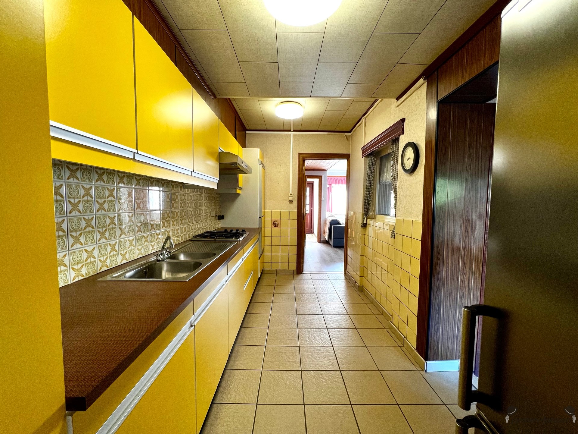 Centraal gelegen te renoveren woning - foto 4
