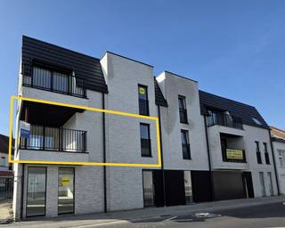 Nieuwbouw 2-slaapkamerappartement in centrum Kuurne - 6% BTW mogelijk!Ruim en lichtrijk nieuwbouwappartement met 2 slaapkamers in het centrum van...