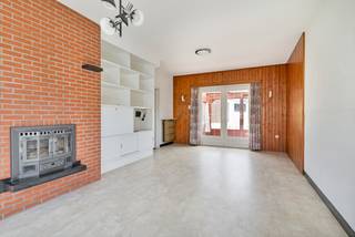 Eengezinswoning met 3 slaapkamers op een ruim perceel van 1.029 m² Deze gezellige eengezinswoning beschikt over een bewoonbare oppervlakte van 152...