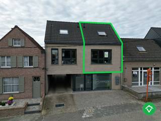 In 2011 werd in één kleinschalig project dit duplex appartement opgericht, op een uiterst centrale maar toch rustige ligging te Moorslede.De indeling...
