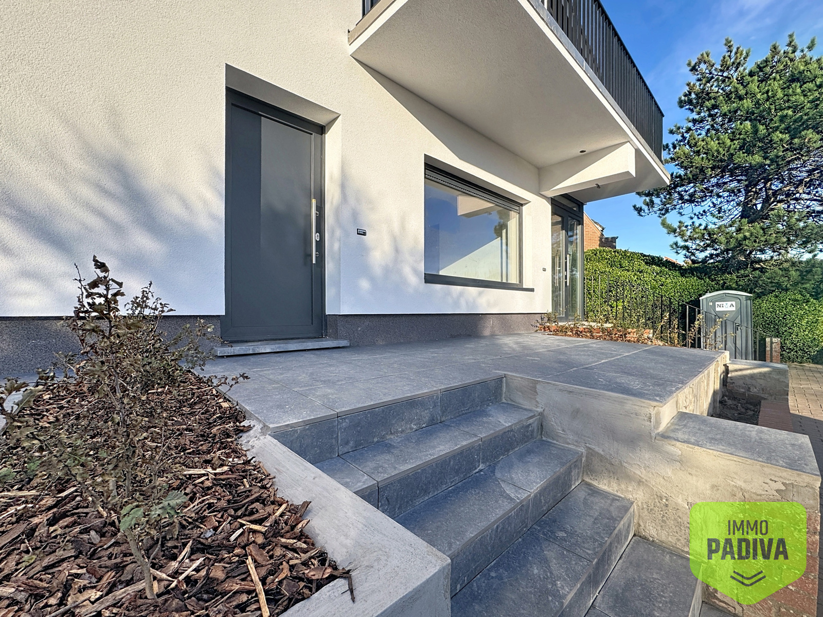 Lichtrijk éénslaapkamerappartement met staanplaats en ruime berging te huur in Middelkerke - foto 1