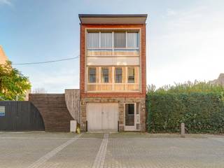 Interesse in de huur van een af te sluiten garagebox?Contacteer Wim Verhaegen via wim@copandi.be.Deze garagebox bevindt zich op goede locatie vlakbij...