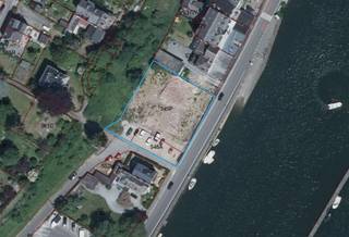 Terrain à projet de PREMIER CHOIX avec vue et situé au bord de la Meuse, d’une superficie de 1.820 m², dans le charmant village de Waulsort.Idéal...