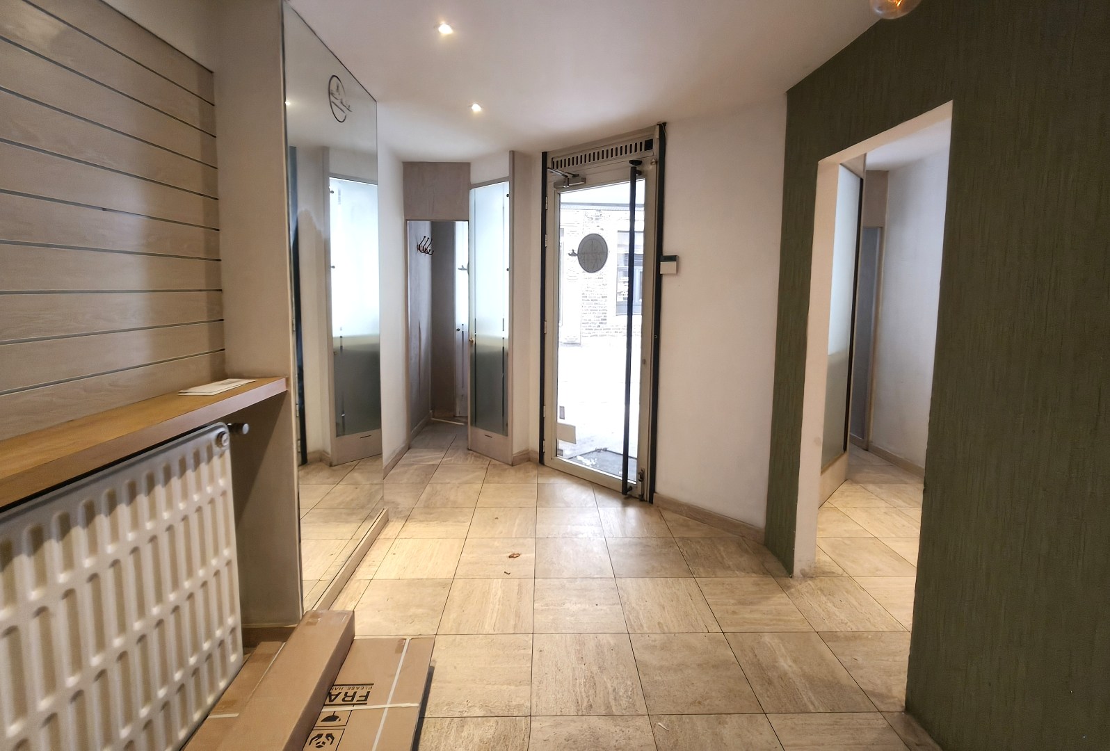 Goedgelegen handelsruimte - stadscentrum Tongeren - foto 4