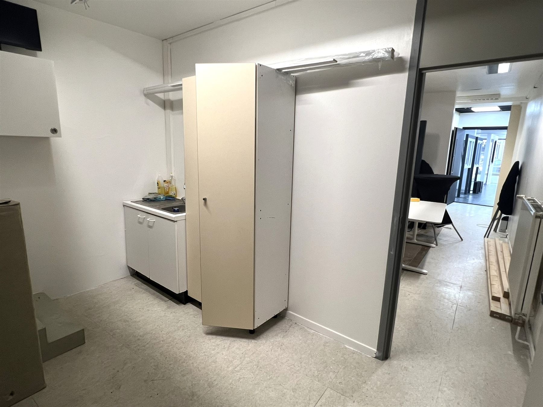 Veelzijdig handelspand in het hart van Ronse - foto 5