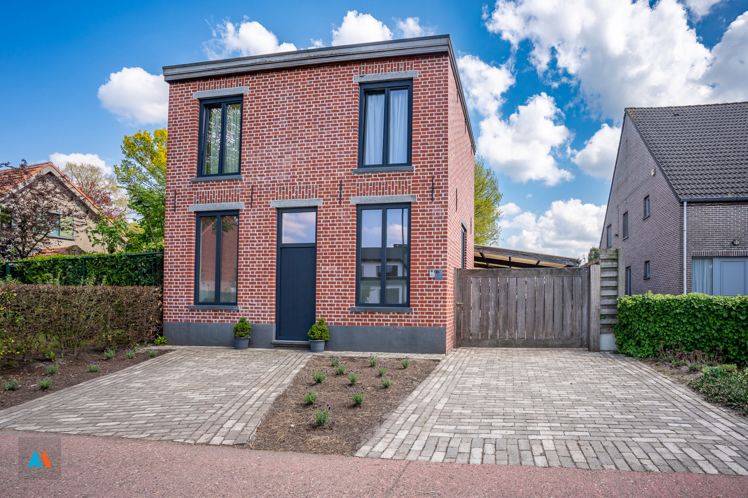 Vrijstaande gezinswoning - foto 1