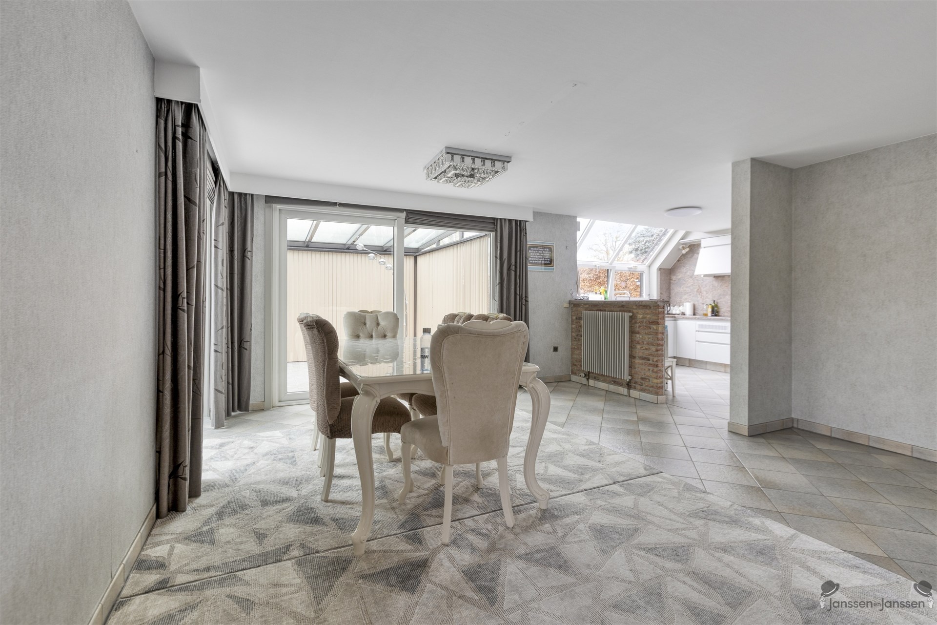 Ruime, goed onderhouden woning met prachtige tuin in Elsum Geel - foto 5