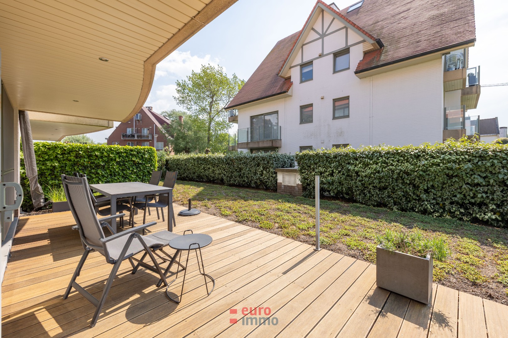 Magnifique appartement d’angle avec terrasse ensoleillée! - photo 2