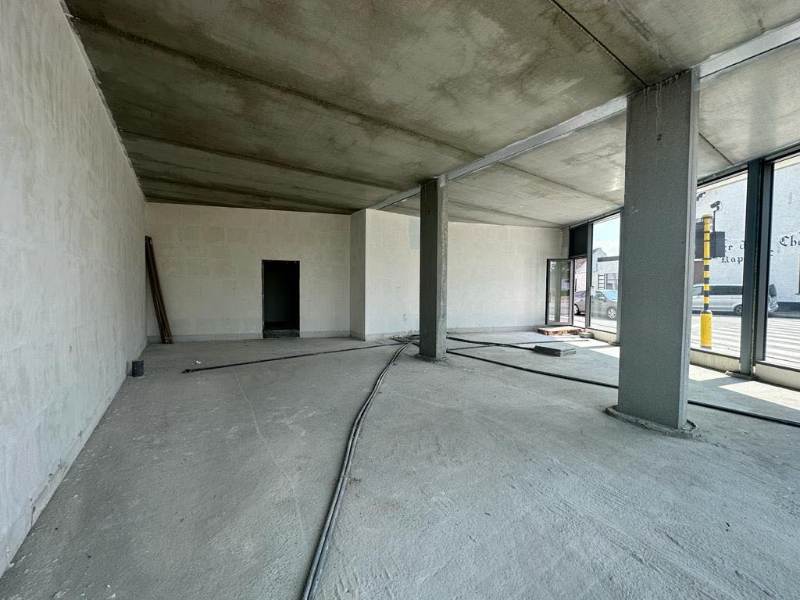 Residentie White Corner handelspand met maximale zichtbaarheid! - photo 4