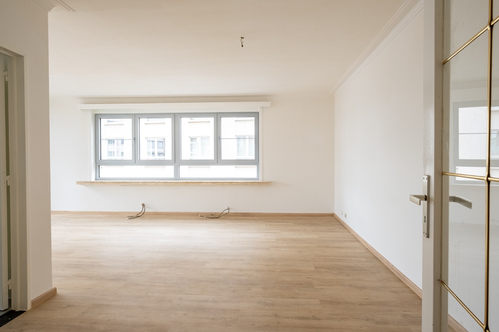Ruim 3-slaapkamer appartement (95 m²) op de 1ste verdieping met lift aan centrum Beveren! - foto 2