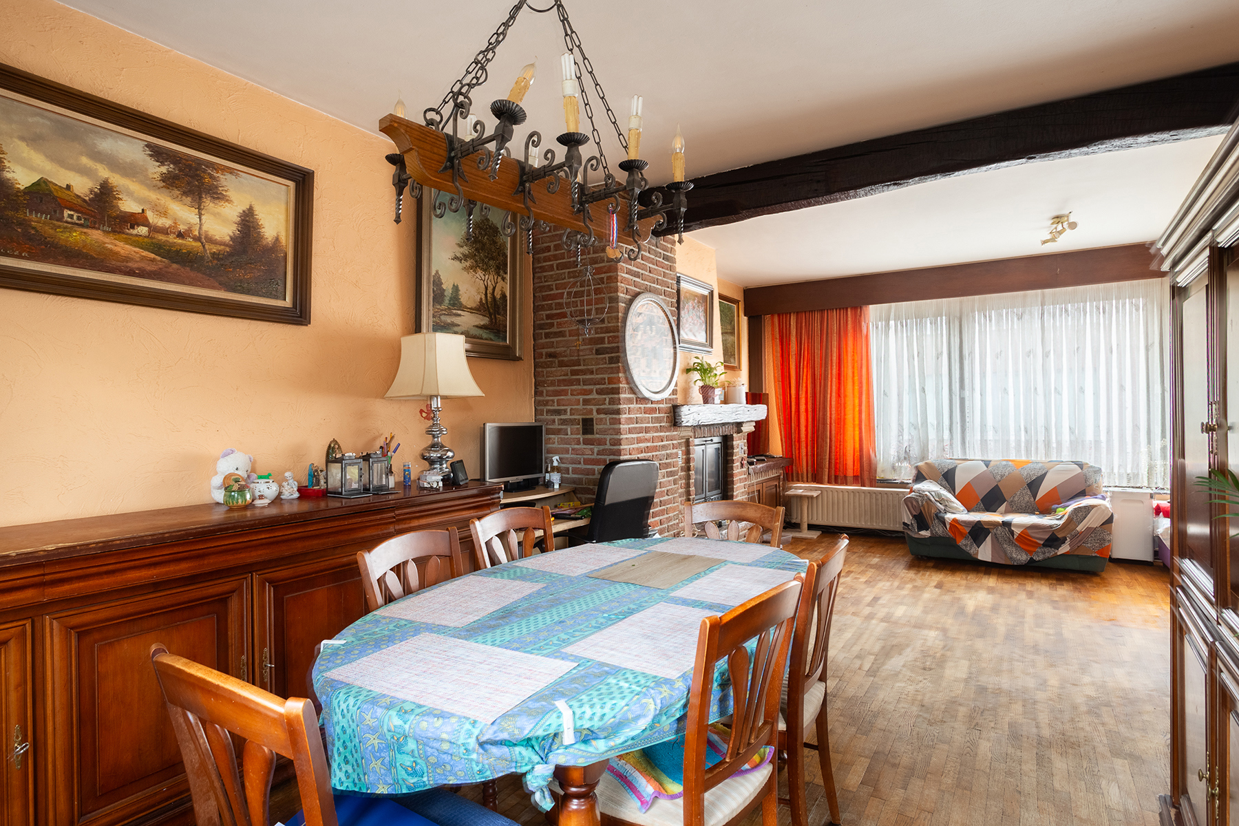 Merksem | Op te frissen Bel-Etage woning met garage en tuin - foto 5