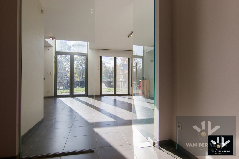 Moderne Gezinswoning aan de rand van de natuur - foto 5