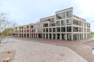 Beautiful, bright two-bedroom apartment for rent with parking space (included in the rental price) in the 'Gallery II' residence on the Sugar Site in Veurne. Very quiet location, but only within walking distance of public transport, shops and the city center.<br /><br />LAYOUT:<br />> First floor:<br />- Entrance hall;<br />- Guest toilet;<br />- Bright living space (32m²) with open kitchen with stove, fridge, etc.<br />- Two covered terraces (8m² and 7m²) accessible via the salon;<br />- Storage (3m²) with washing machine connection;<br />- Bathroom (4m²) with walk-in shower and washbasin;<br />- Two bedrooms (16m² & 10m²)<br /><br />> Underground parking space<br /><br /><br />ADVANTAGES:<br />- Fully painted;<br />- East and west facing terrace;<br />- Parking space included in the rental price;<br />- Spacious bedrooms;<br />- Newly built apartment (VERY energy efficient!)<br /><br />Common costs: + €75, -/month<br />Available from 01/11/2026.<br /><br /><br />Are you interested in this property for rent in Veurne? Go to the website www.dewaele.com, click on the property you want to rent. Via the red button “request your visit”, we ask you to fill out a profile briefly. After that, we will contact you for a visit. Appointments cannot be made by phone.