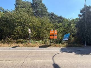 <p>Mooie en rustig gelegen bouwgrond voor halfopen bebouwing!</p><p>Een prachtig perceel bouwgrond van 12 are 48 nabij het centrum van Tremelo.<br />Lot 3 en 3A op het plan.</p><p>Bouwdiepte: 15 m op het gelijkvloers en op 12 m op verdieping<br />Bouwbreedte 8,5 m</p><p>Wens je een gratis schatting? Vergeet dan zeker geen contact met ons op te nemen!</p><p>Wil jij hier je nieuwe thuis bouwen? Mail dan naar info@future-home.be of bel ons op 016 90 10 21.</p><p>Woongebied, Verkavelingsvergunning, Geen vergunning, Geen voorkooprecht, Geen dagvaarding</p>