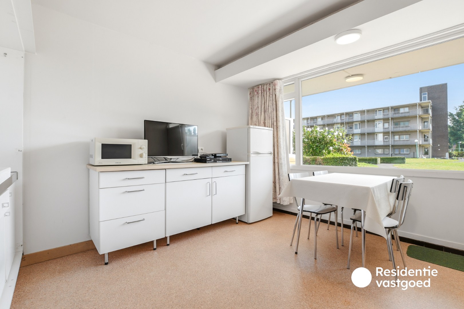 Instapklaar éénslaapkamerappartement met terras, berging en staanplaats in Vosseslag - foto 4