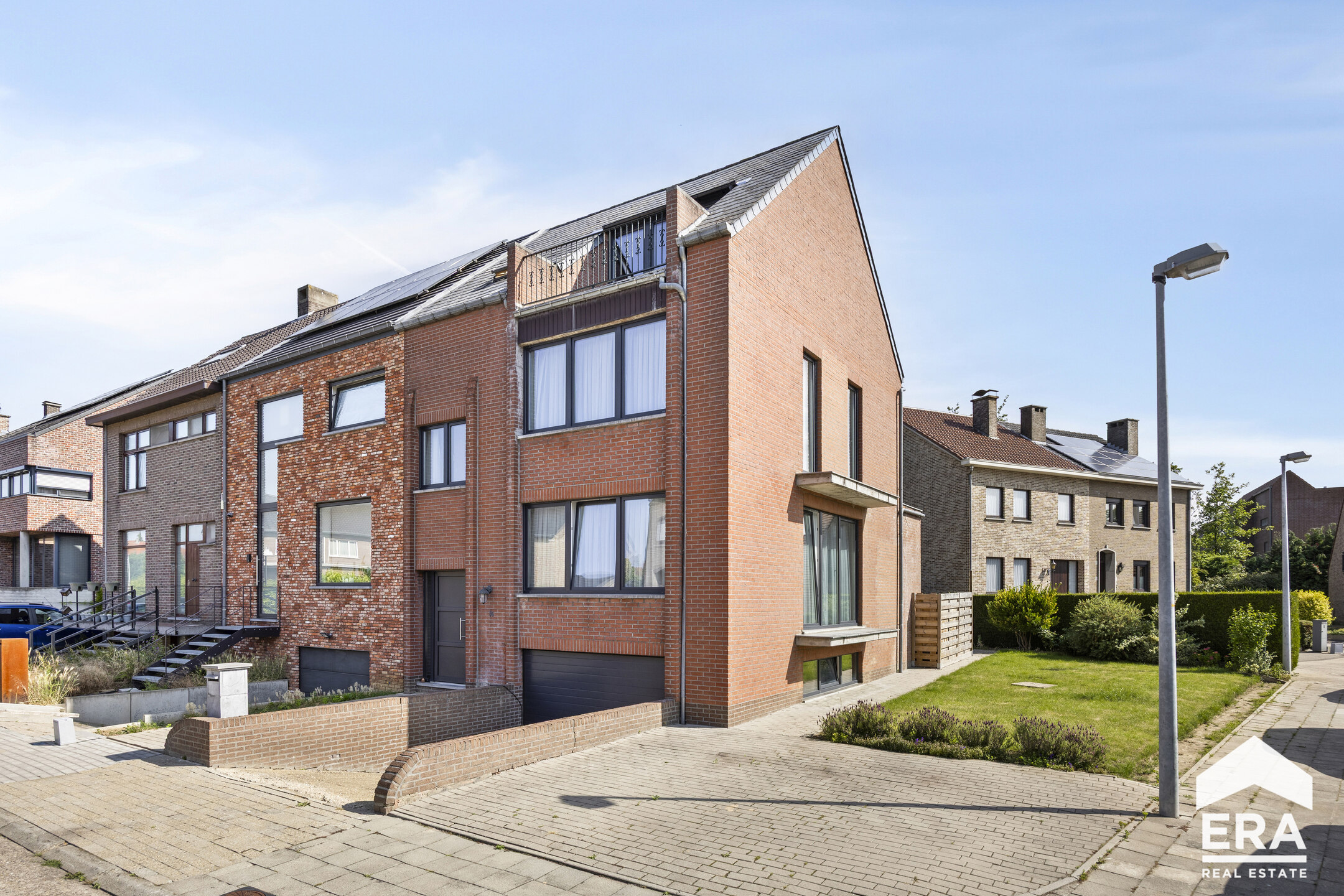 Instapklare halfopen woning met tuin in doodlopende straat - foto 1