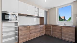 Welkom op Het Getske 24 te Dilsen-Stokkem.Bent u opzoek naar een exclusief appartement met voldoende privacy en ruimte?Dan is dit appartement...