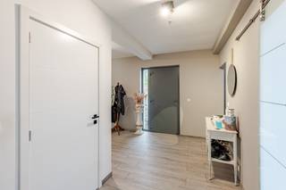 [[ DIT PAND NEEMT DEEL AAN DE ERA OPEN HUIZEN DAG OP 6/12 VAN 14:30 TOT 15:30 ]] ong&gt;LiggingDeze recent gerenoveerde woning met vijf slaapkamers...