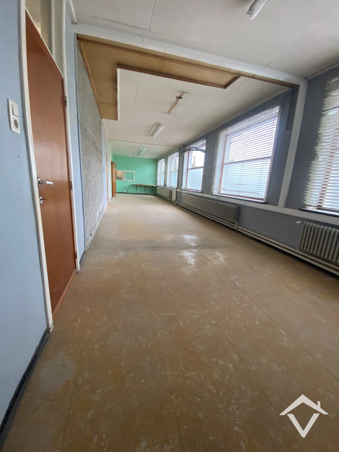 Commercial for rent in Kortemark - photo 5