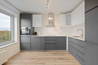 Te koop: prachtig gerenoveerd appartement in Heverlee, op een toplocatie vlakbij IMEC, Gasthuisberg en campus Arenberg. Dit ruime en...