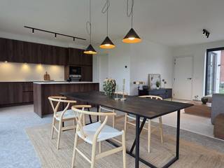 Nieuwbouwwoning met terras en grote aangelegde tuin, gelegen in het woonproject Lijstergalm in Kuurne.Deze woning heeft een E-peil van 5 dankzij 6...