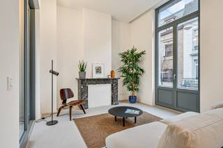 Affinimmo presenteert met trots dit exclusieve - verhuurde - 1 slk-appartement, gelegen in het hart van Gent.Het pand is een toonbeeld van...