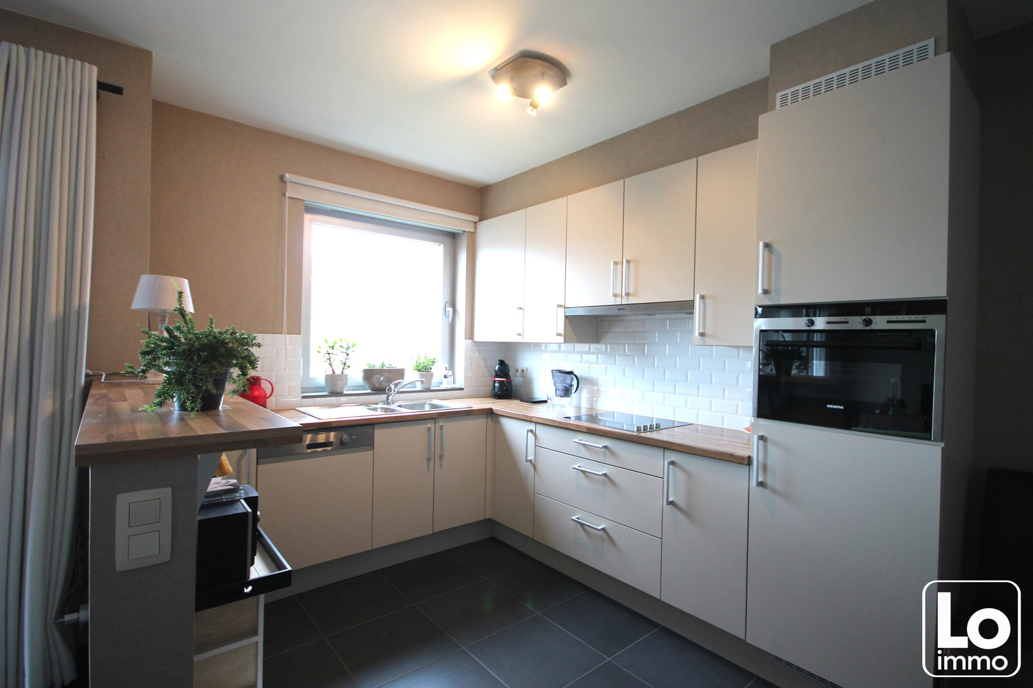 Mooi 2 slpk appartement te huur in het centrum van Lochristi - foto 2