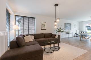 Vous souhaitez obtenir plus d'informations ou visiter la maison ? Contactez Simon au 0498 12 37 08 ou à l'adresse simon@vicusvastgoed.beMaison...