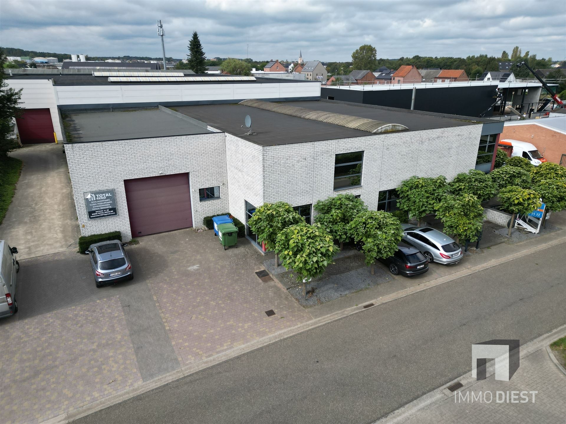 Opgesplitst kantoorgebouw gelegen op het industrieterrein van Tessenderlo - foto 3