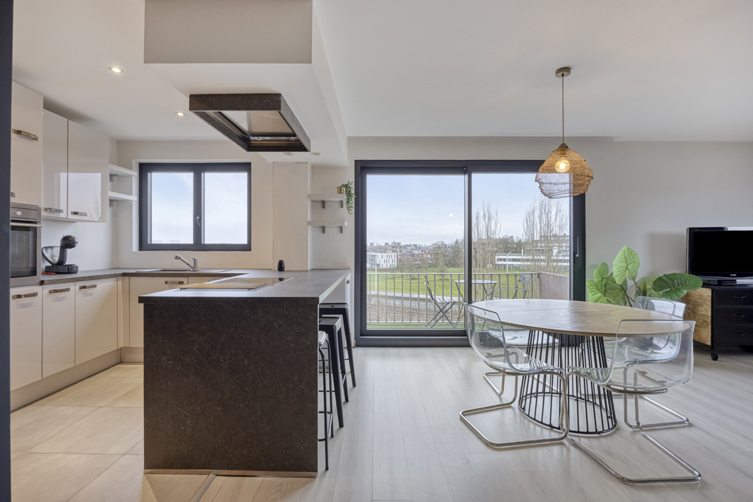 Perfect gerenoveerd instapklaar 3-slaapkamerappartement - foto 3