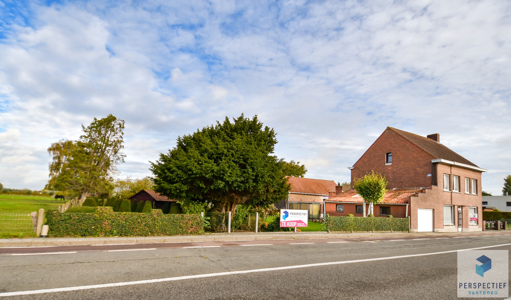 LANDELIJK GELEGEN WONING met SCHUUR - BOOMGAARD - TUIN & MOESTUIN op 2138 m² - foto 1