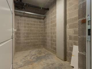 BURST - Op zoek naar extra opslagruimte in een veilige en droge omgeving? Deze ondergrondse kelder is de ideale oplossing voor wie ruimte...