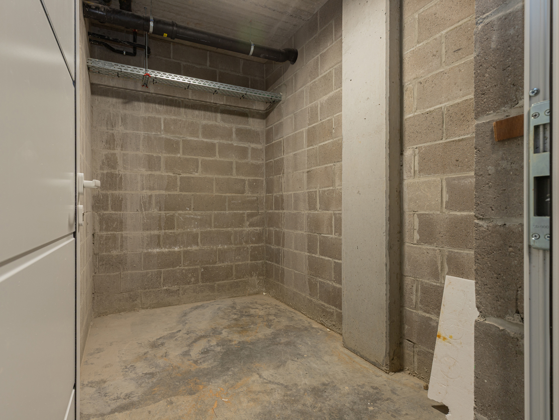 BURST - Ondergrondse kelder op centrale ligging! - foto 1