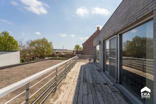 Ruim duplex appartement in het centrum van BoezingeGelegen in het hart van Boezinge vindt u dit lichtrijke en praktische triplex appartement, ideaal...