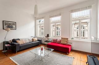 PLAN UW BEZOEK VIA VOLGENDE LINK: https://listed.mijnhuurprofiel.be/whise/7313487In één van de meest gegeerde straten van het bruisende Antwerpse...