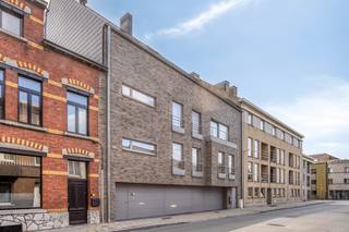 Beste prijs/kwaliteitsaanbod van Sint-Truiden en omstreken bestaande uit een garage van 195 m² voor 4 wagens, 3 slaapkamerwoning met lift van 230...