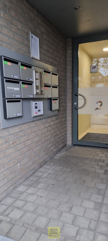 Recent appartement met 2 slaapkamers nabij station! - foto 2