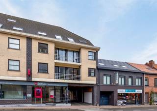 Appartement met 2 kamers te koop op toplocatie in het centrum van Merchtem, op wandelafstand van winkels, openbaar vervoer en gezellige cafeetjes...
